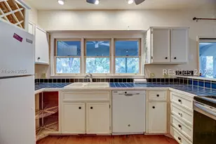 23 Bateau Rd, Hilton Head Island, SC 29928 - Photo 8