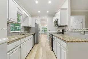 40 Victoria Square Dr, Hilton Head Island, SC 29926 - Photo 12