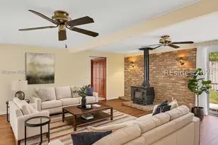 9 Palmetto Beach Dr, Bluffton, SC 29910 - Photo 2