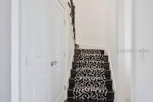 122 Crosstree Dr, Hilton Head Island, SC 29926 - Photo 16