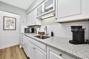 34 S Forest Beach Dr, Hilton Head Island, SC 29928 - Photo 10