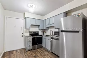 45 Folly Field Rd, Hilton Head Island, SC 29928 - Photo 2