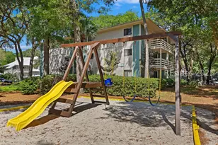 45 Folly Field Rd, Hilton Head Island, SC 29928 - Photo 16