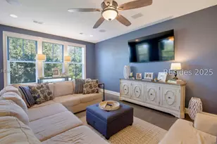 12 Hammock Oaks Cir, Hilton Head Island, SC 29926 - Photo 4
