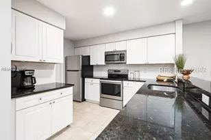 200 Colonnade Dr, Hilton Head Island, SC 29928 - Photo 4