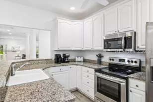 8 Henry Ln, Hilton Head Island, SC 29928 - Photo 16
