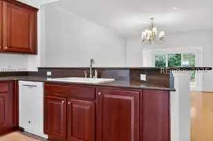 7 Clairborne Ct, Bluffton, SC 29909 - Photo 8