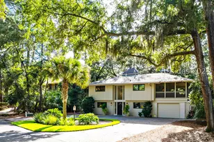 13 Wren Dr, Hilton Head Island, SC 29928 - Photo 2