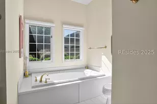 10 Glenmoor Pl, Hilton Head Island, SC 29926 - Photo 24