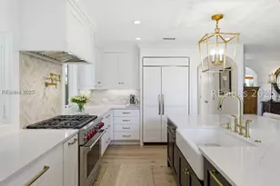 43 Scarborough Head Rd, Hilton Head Island, SC 29928 - Photo 2