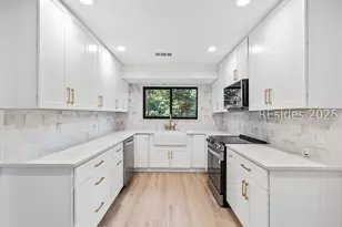 4 Brown Thrasher Rd, Hilton Head Island, SC 29926 - Photo 8