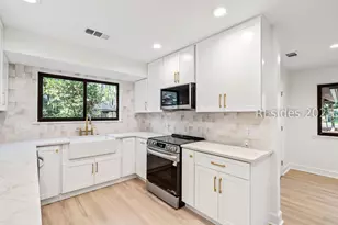 4 Brown Thrasher Rd, Hilton Head Island, SC 29926 - Photo 10