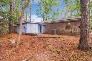 6 Point Comfort Rd, Hilton Head Island, SC 29928 - Photo 24