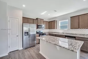 82 Hillcrest Wy, Bluffton, SC 29909 - Photo 14