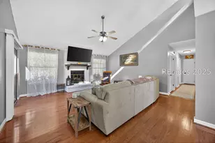 3057 Huron Dr, Beaufort, SC 29902 - Photo 6