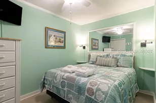 40 Folly Field Rd, Hilton Head Island, SC 29928 - Photo 14