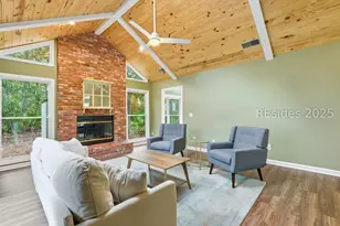 7 Trails End Rd, Hilton Head Island, SC 29926 - Photo 2