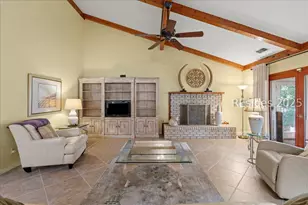31 Chesterfield Lake Dr, Beaufort, SC 29906 - Photo 6