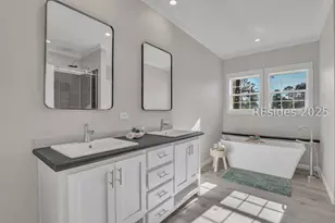 15 Vine St, Hilton Head Island, SC 29926 - Photo 32