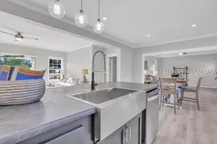 15 Vine St, Hilton Head Island, SC 29926 - Photo 20