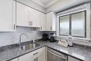 663 William Hilton Pkwy, Hilton Head Island, SC 29928 - Photo 16