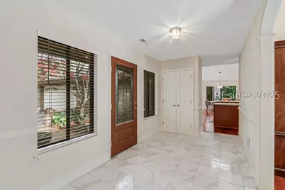 124 Coggins Point Road, Hilton Head Island, SC 29928 - Photo 2