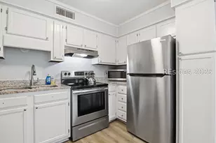 40 Folly Field Rd, Hilton Head Island, SC 29928 - Photo 14