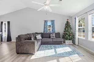 43 Southern Magnolia Dr, Beaufort, SC 29907 - Photo 8