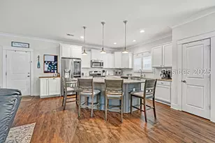 35 Tansyleaf Dr, Hilton Head Island, SC 29926 - Photo 2