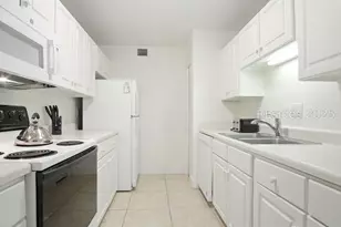2 Lighthouse Ln, Hilton Head Island, SC 29928 - Photo 6