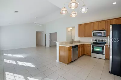 120 Crossings Boulevard, Bluffton, SC 29910 - Photo 6