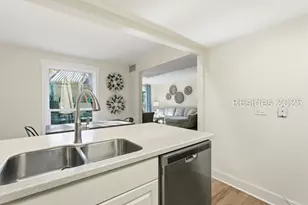 2 Lighthouse Ln, Hilton Head Island, SC 29928 - Photo 18