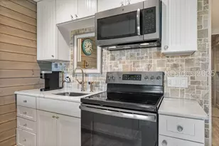 40 Folly Field Rd, Hilton Head Island, SC 29928 - Photo 18