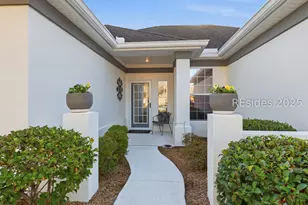 19 Hampton Cir, Bluffton, SC 29909 - Photo 4