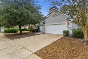 112 Pinecrest Dr, Bluffton, SC 29910 - Photo 2