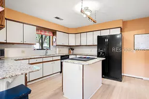 28 Oak Ct, Hilton Head Island, SC 29928 - Photo 16