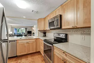 22 Lighthouse Rd, Hilton Head Island, SC 29928 - Photo 12