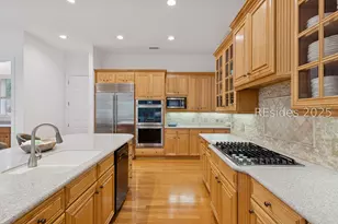 25 Ridgewood Ln, Hilton Head Island, SC 29928 - Photo 22