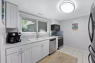 43 Folly Field Rd, Hilton Head Island, SC 29928 - Photo 20