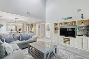 108 N Sea Pines Dr, Hilton Head Island, SC 29928 - Photo 4