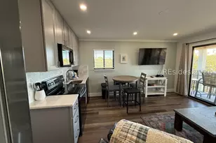 40 E Folly Field Rd, Hilton Head Island, SC 29928 - Photo 4