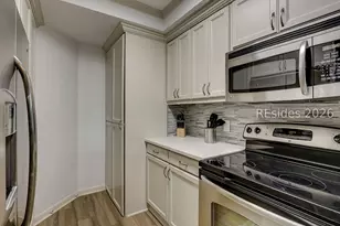 21 S Forest Beach Dr, Hilton Head Island, SC 29928 - Photo 10