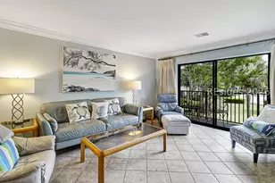 26 S Forest Beach Dr, Hilton Head Island, SC 29928 - Photo 14
