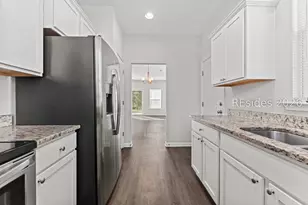 8 Buckhorn St, Bluffton, SC 29910 - Photo 4