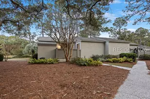 226 Sea Pines Dr, Hilton Head Island, SC 29928 - Photo 2