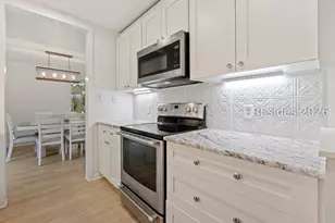 226 Sea Pines Dr, Hilton Head Island, SC 29928 - Photo 18