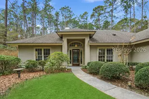 8 Wild Azalea Ln, Hilton Head Island, SC 29926 - Photo 2