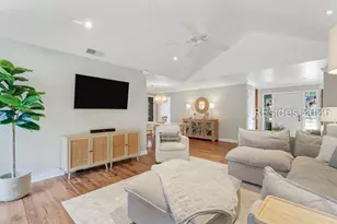 28 Chickadee Rd, Hilton Head Island, SC 29926 - Photo 4