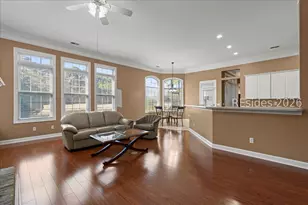 122 Island W Dr, Bluffton, SC 29910 - Photo 10