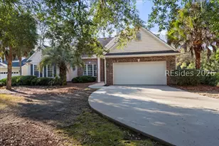 122 Island W Dr, Bluffton, SC 29910 - Photo 2